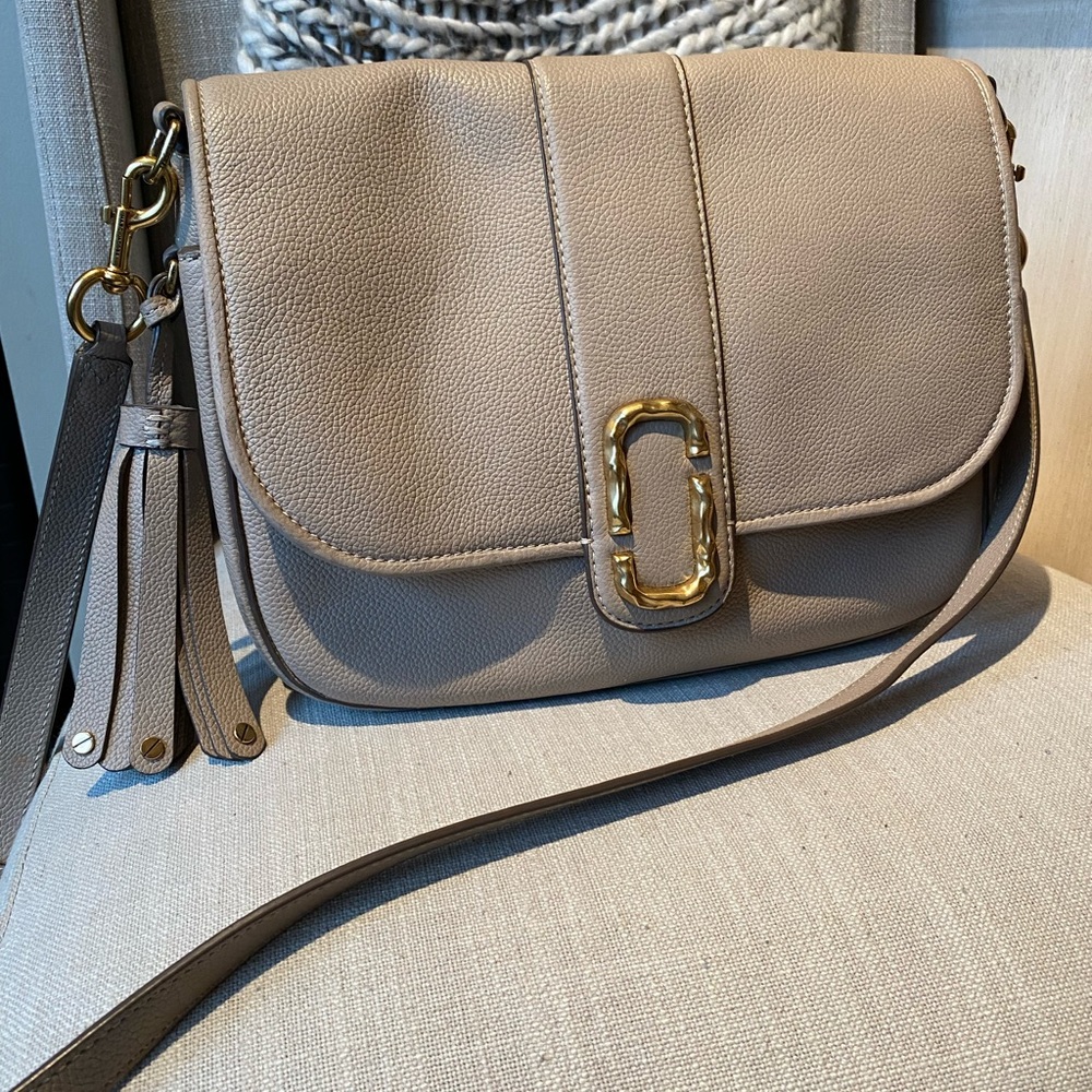 Marc Jacobs Interlock Courier Pebbled Leather Crossbody